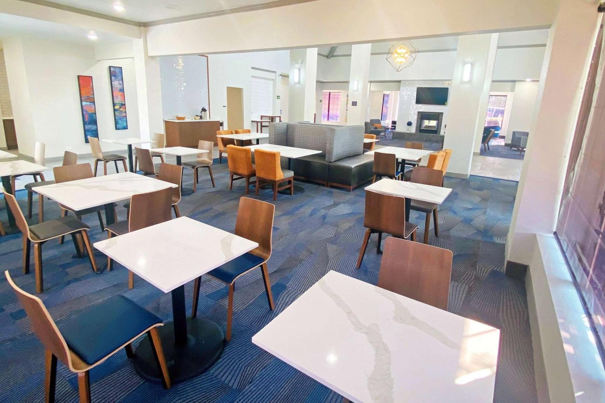 La Quinta Inn & Suites By Wyndham South Holland Eksteriør billede